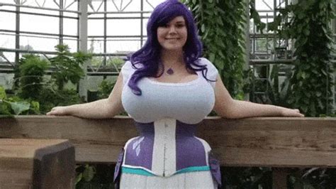 big boobs babes|Bouncing Boobies GIFs .